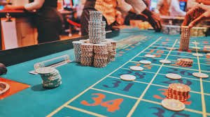 mmkjl app apk စလော့ဂိမ်း Myanmar ကစားသမားများ Slots ကစားနေသောပုံ